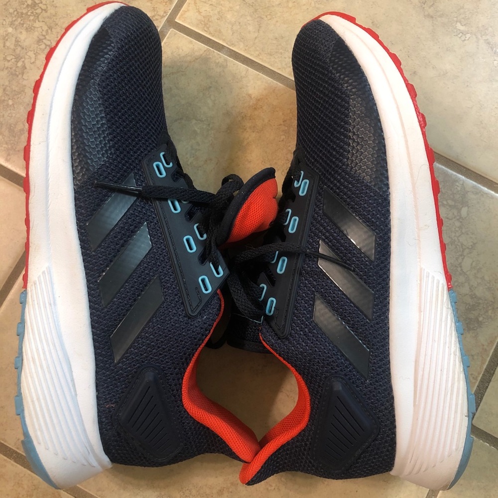 Women’s Adidas cloudfoam size 8.5 - Picture 3 of 11